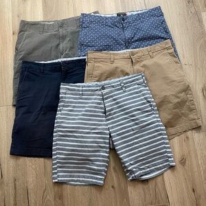 Bundle lot five pairs dockers shorts three ultimate short all 32” except dark